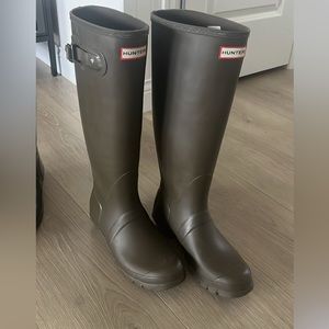 Green hunter boots